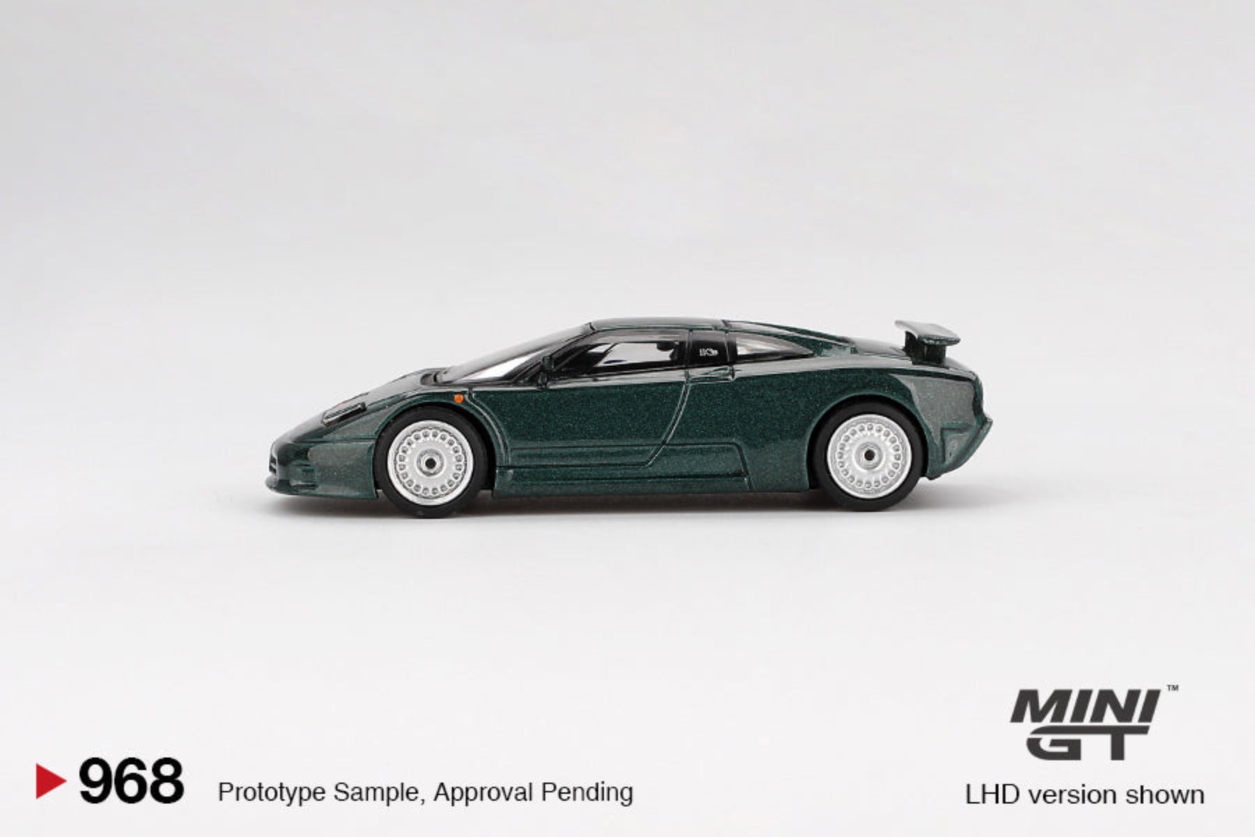 Preorder] MINIGT 1:64 Bugatti EB110 GT Verde Scuro MGT00968