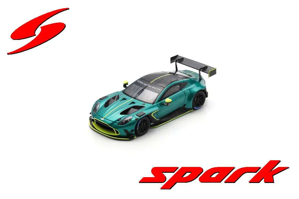 Spark 1:43 Aston Martin Vantage AMR GT3 EVO - Presentation 2024
