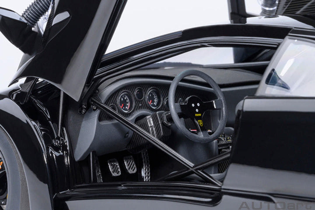 [Preorder] AUTOart 1:18 Lamborghini Diablo GT-R   - Deep Black 79137