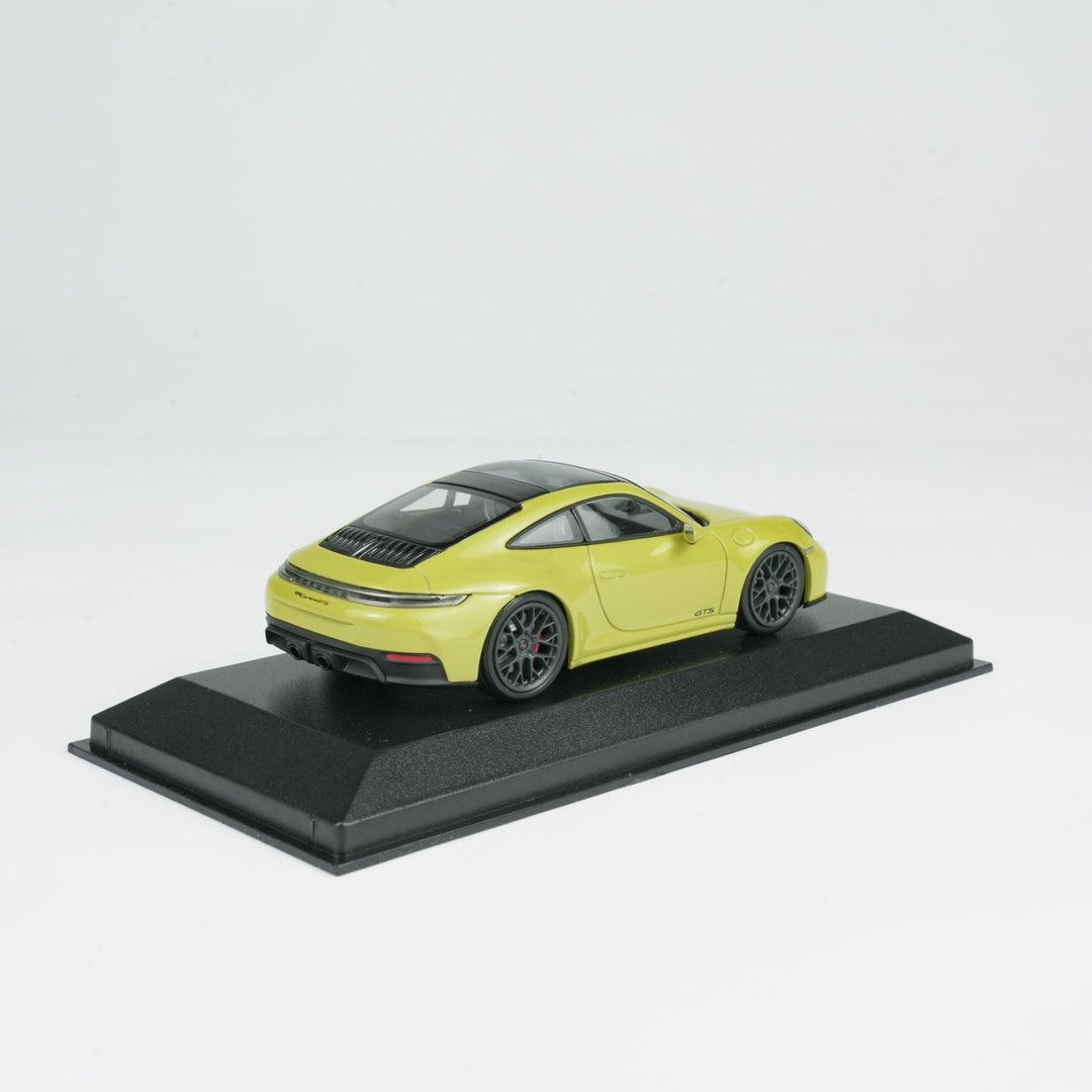 MINICHAMPS 1:43 PORSCHE 911 (992.2) CARRERA GTS 2024-YELLOW METALLIC 410064122
