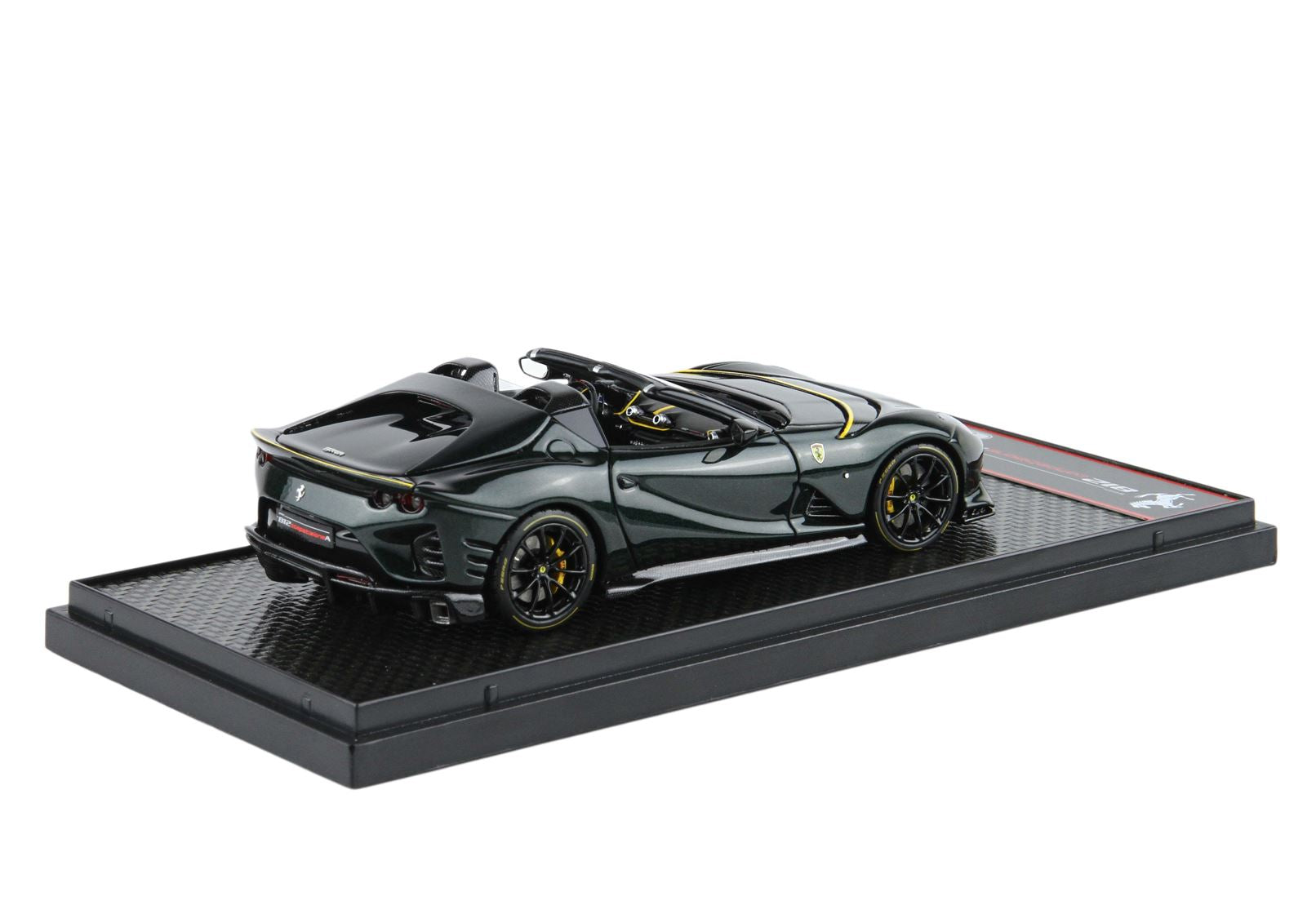 ミニカー　1/43 Ferrari 812 Competizione A Avus White Yellow Brakes/Carbon Fiber Wheels [BBRC263D1] 1/43 BBR Ferrari 812 competizione A Bianco Avus White