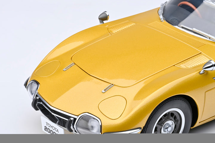 [Preorder] AUTOart 1:18 Toyota 2000GT 1967 Gold 79549
