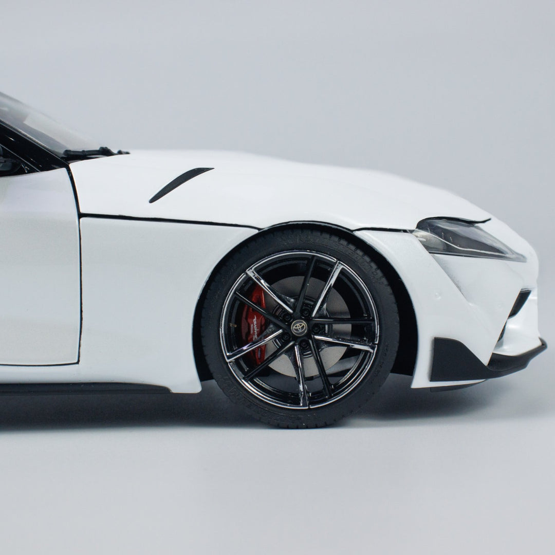 [Preorder] WELL 1:18 Toyota Supra A90 (2 Colors)