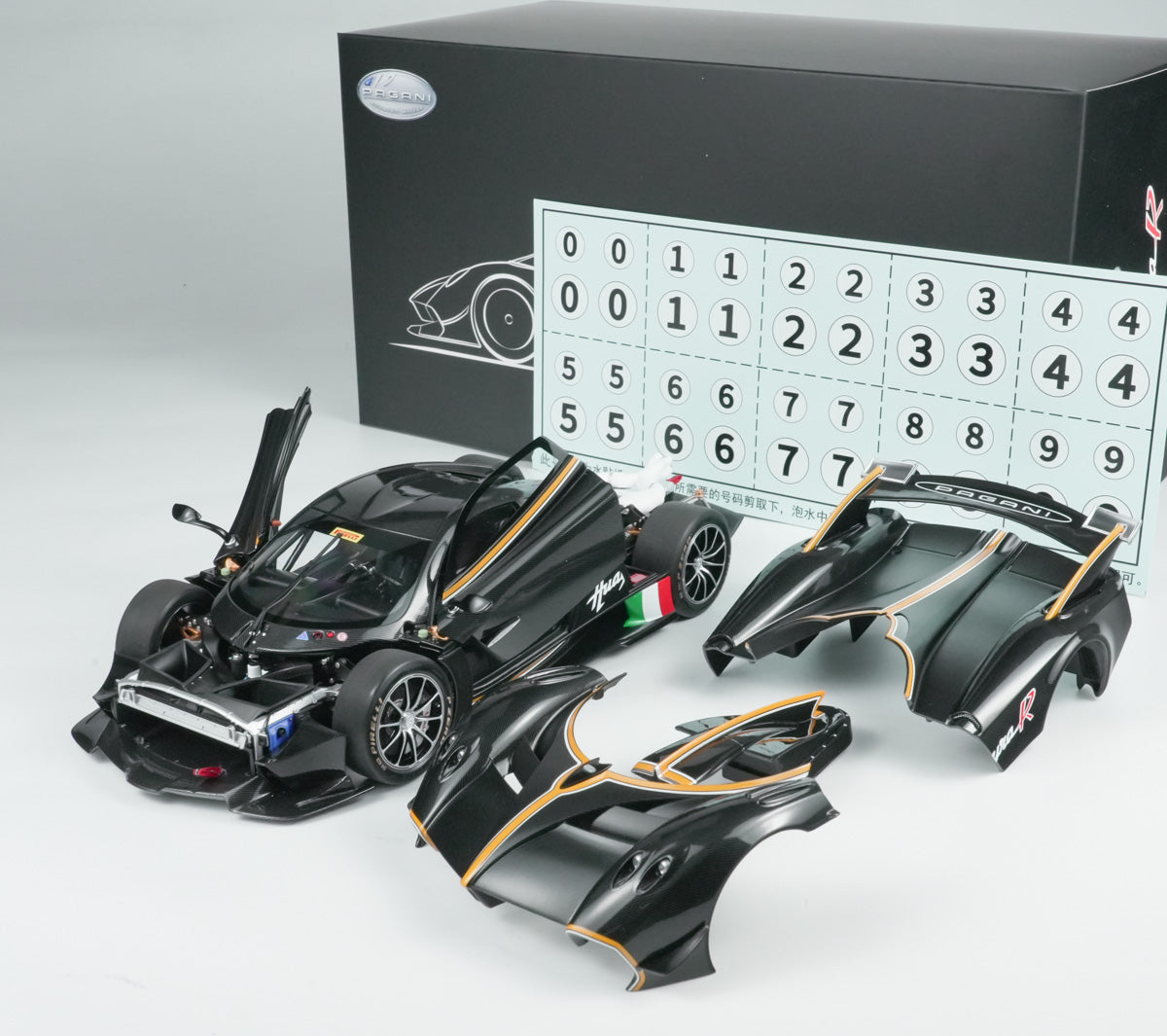 LCD 1:18 Pagani Huyara R Carbon Black LCD18012-CB – Horizon Diecast