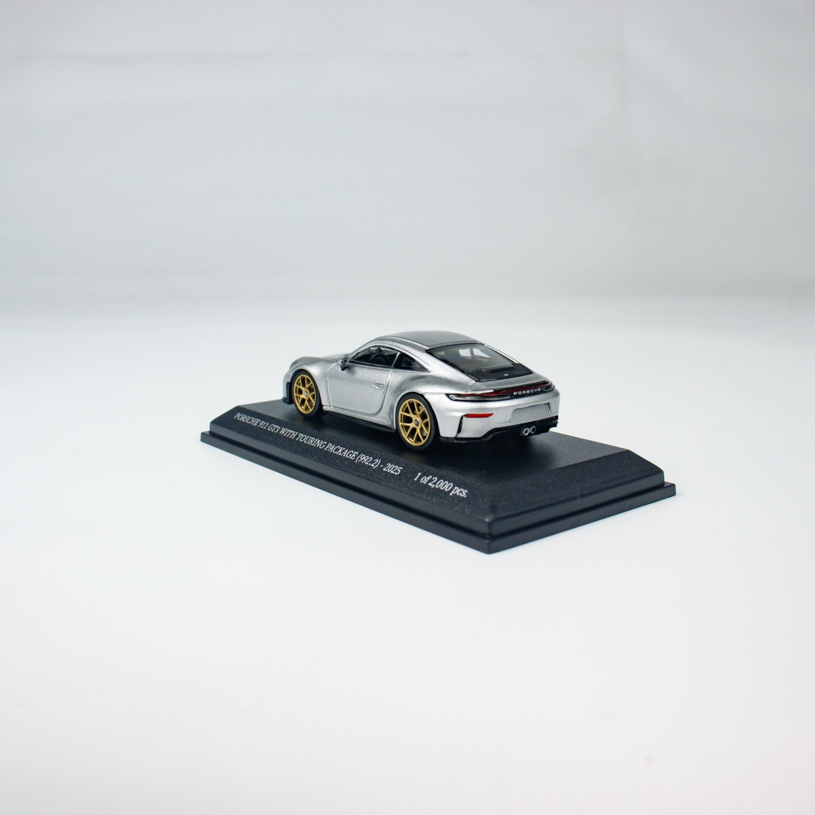Minichamps 1:64 PORSCHE 911 (992.2) GT3 TOURING - 2025 - SILVER