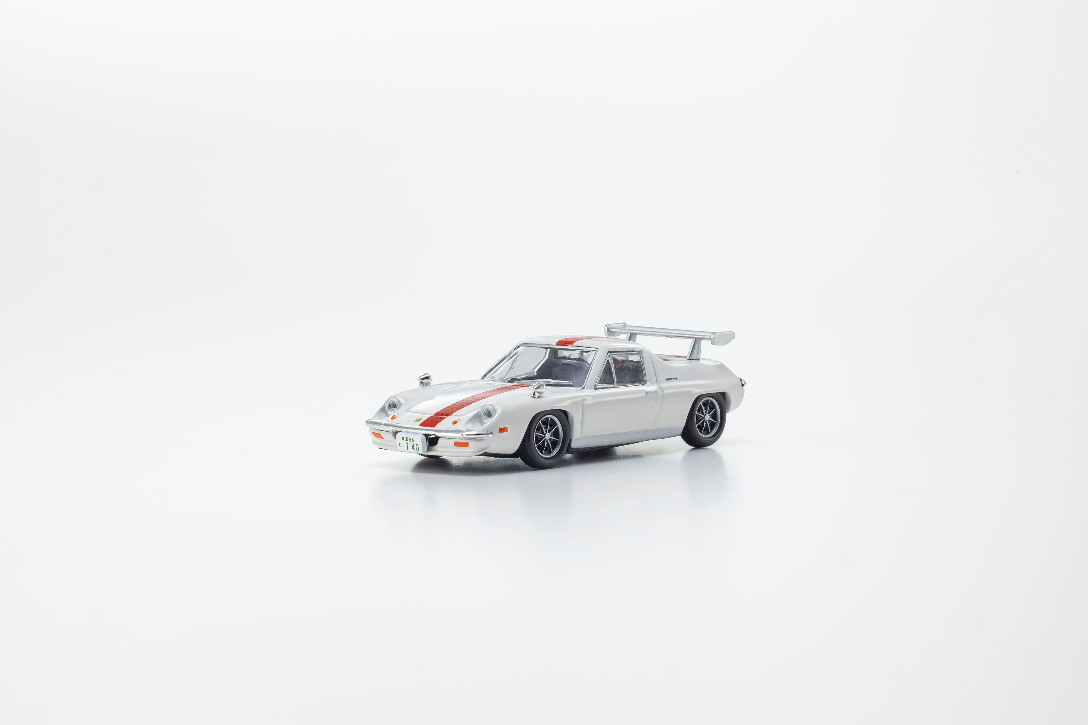 Preorder] Kyosho 1:64 Circuit Wolf LOTUS EUROPA (White) 07009B1