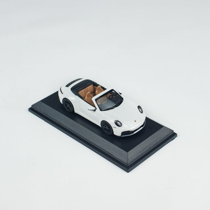 [Preorder] Minichamps 1:64 PORSCHE 911(992.2) CARRERA CABRIOLET CLDC 643064036