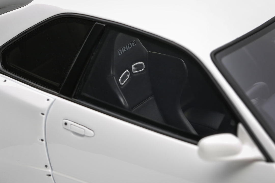 [Preorder] OttO 1:18 NISSAN SKYLINE GT-R (BNR34) BY KRC PEARL WHITE QX1 2019 OT1135