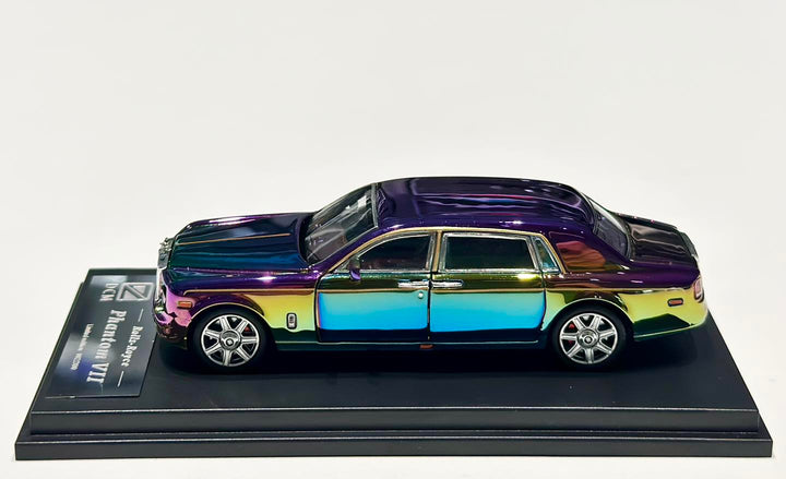 DCM 1:64 Rolls-Royce Phantom 7th Generation (3 Colours)