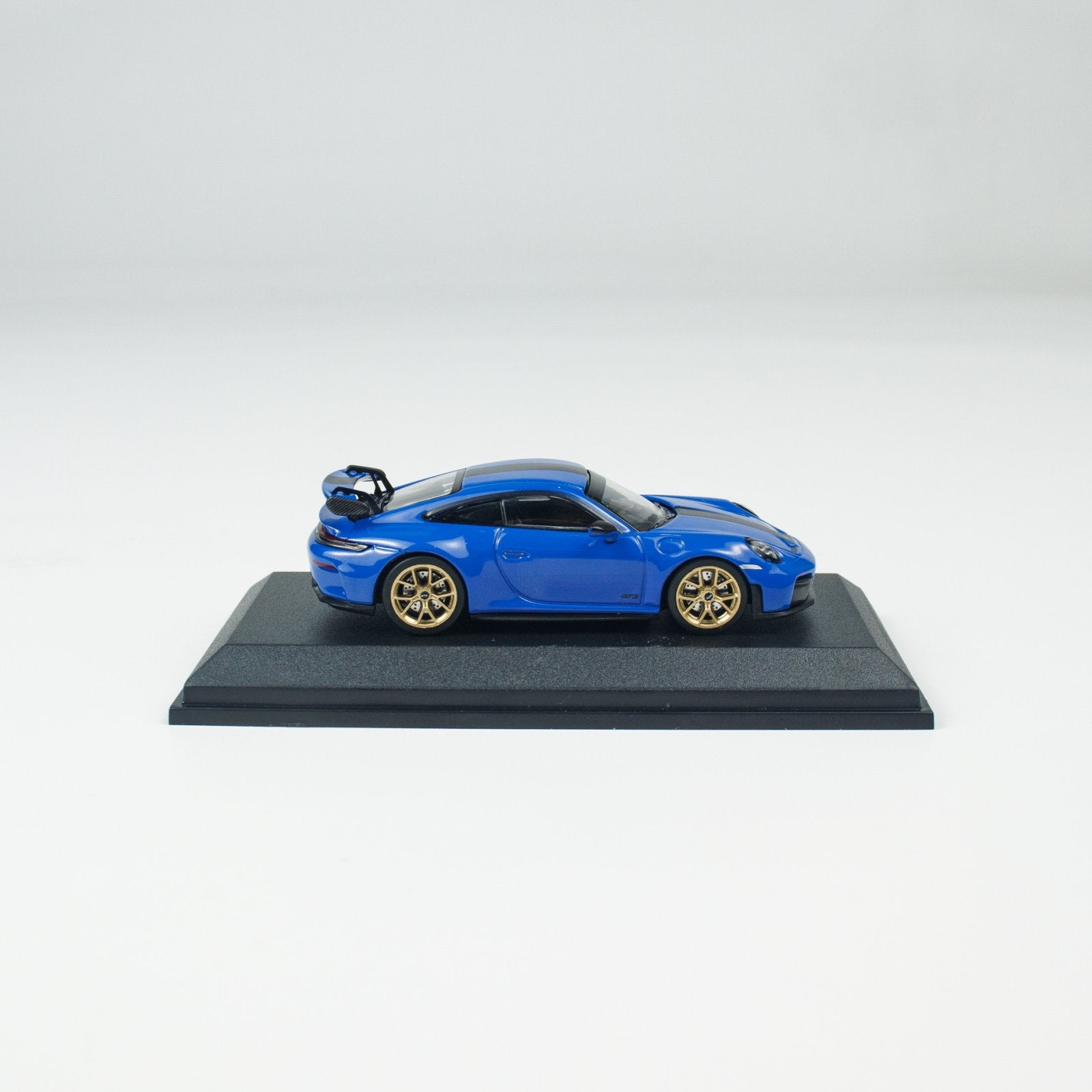 Minichamps 1:64 PORSCHE 911 (992.2) GT3 - 2025 - BLUE CLDC