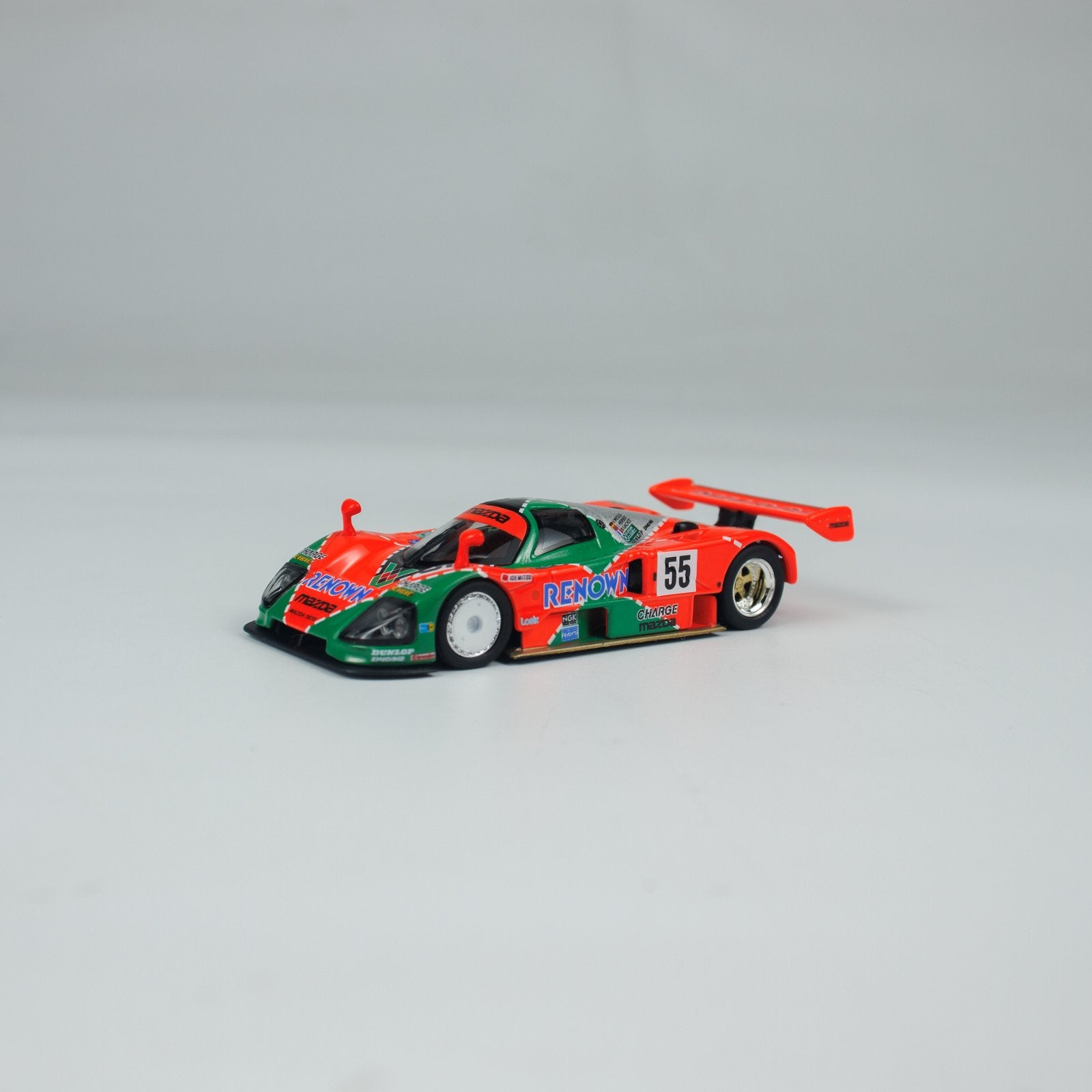 Kyosho 1:64 Mini Car & Book Mazda 787B (NO.55) K07033B1-CL