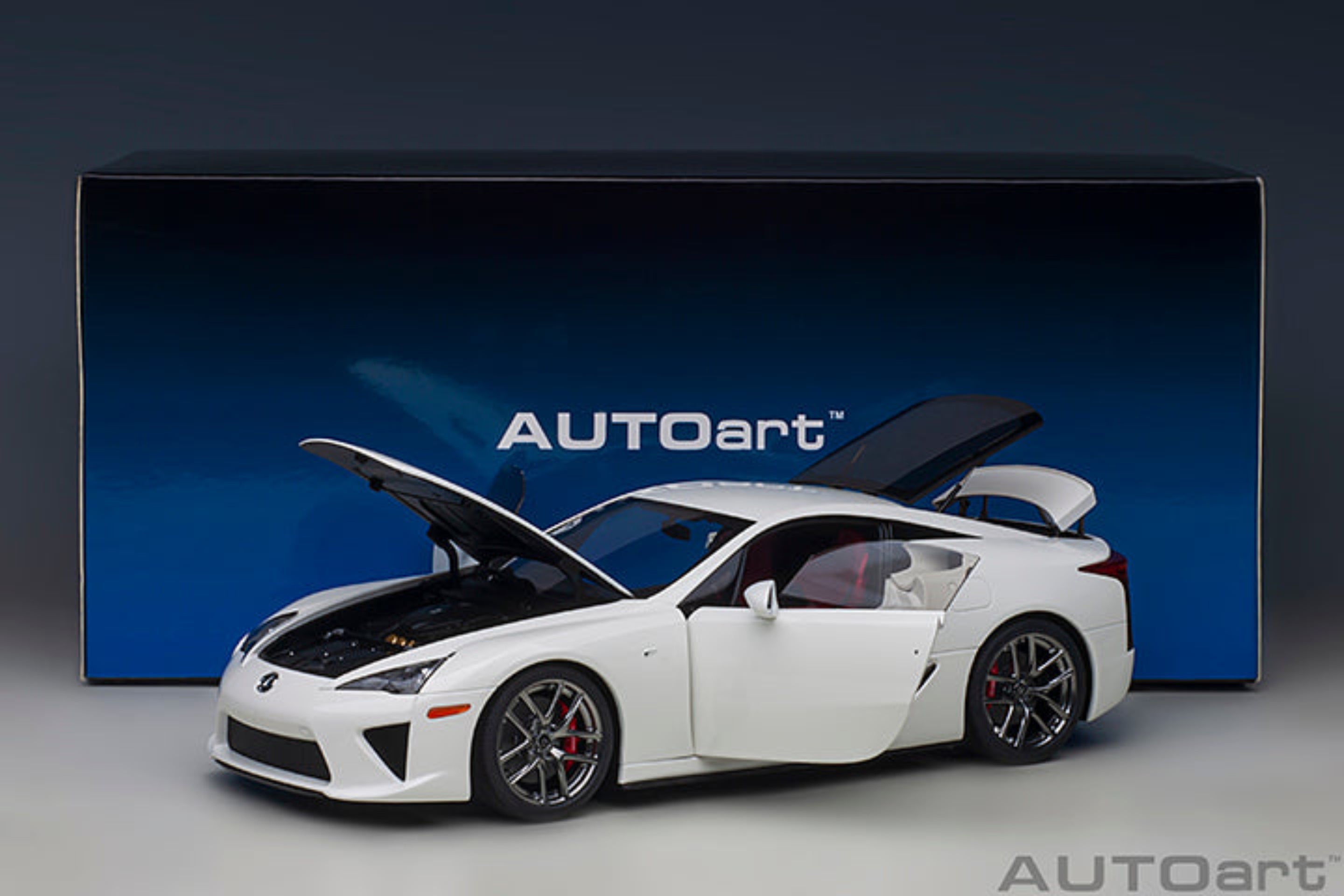 レクサス LFA 1/18 AUTOart 1/18 レクサス LFA （ホワイテスト・ホワイト／ブラック