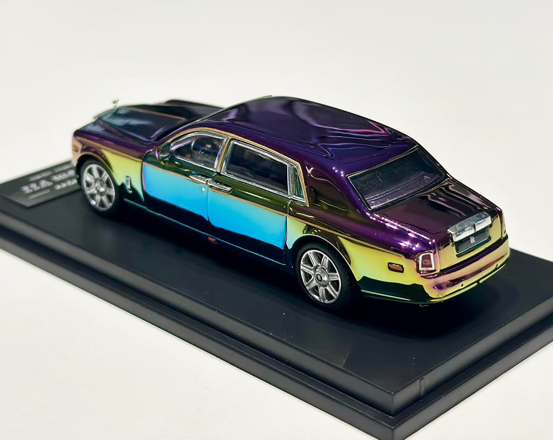 DCM 1:64 Rolls-Royce Phantom 7th Generation (3 Colours)