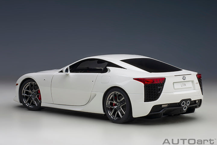 AUTOart 1:18 Lexus LFA - Whitest White 78850