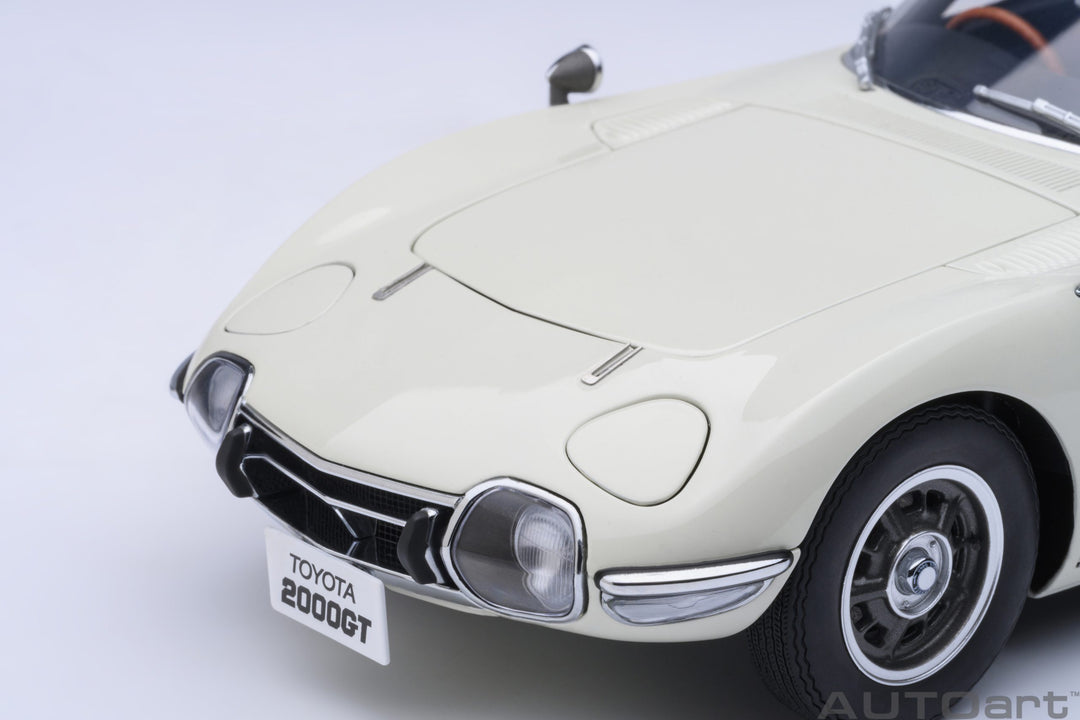 [Preorder] AUTOart 1:18 Toyota 2000GT 1967 White 79546