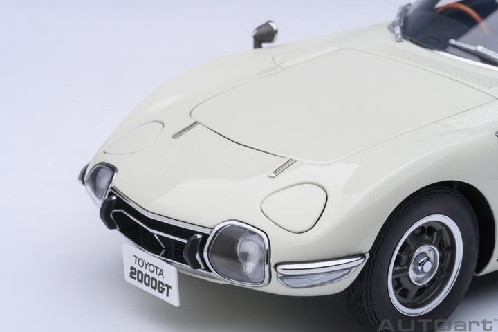 [Preorder] AUTOart 1:18 Toyota 2000GT 1967 White 79546