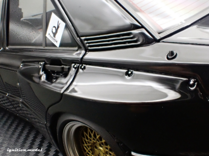 [Preorder] Ignition Model 1:18 PANDEM 190 Black IG3769