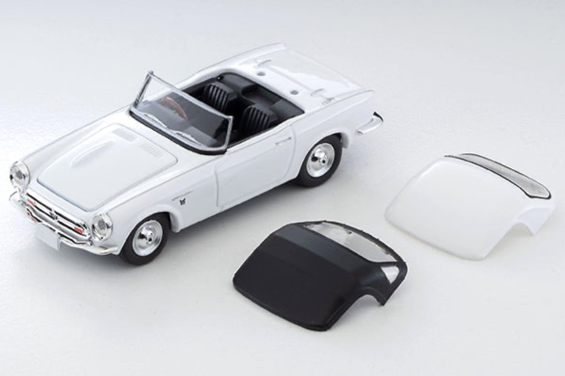 Tomytec TLVN 1:64 Honda S800 Closed Top (White) LV-200c – Horizon