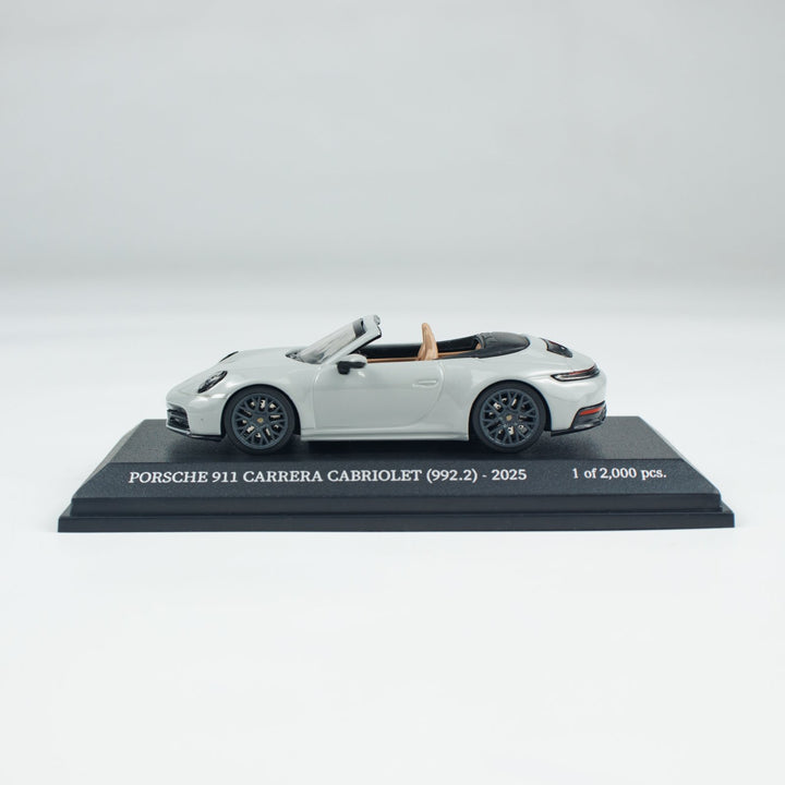 [Preorder] Minichamps 1:64 PORSCHE 911(992.2) CARRERA CABRIOLET CHALK CLDC 643064037