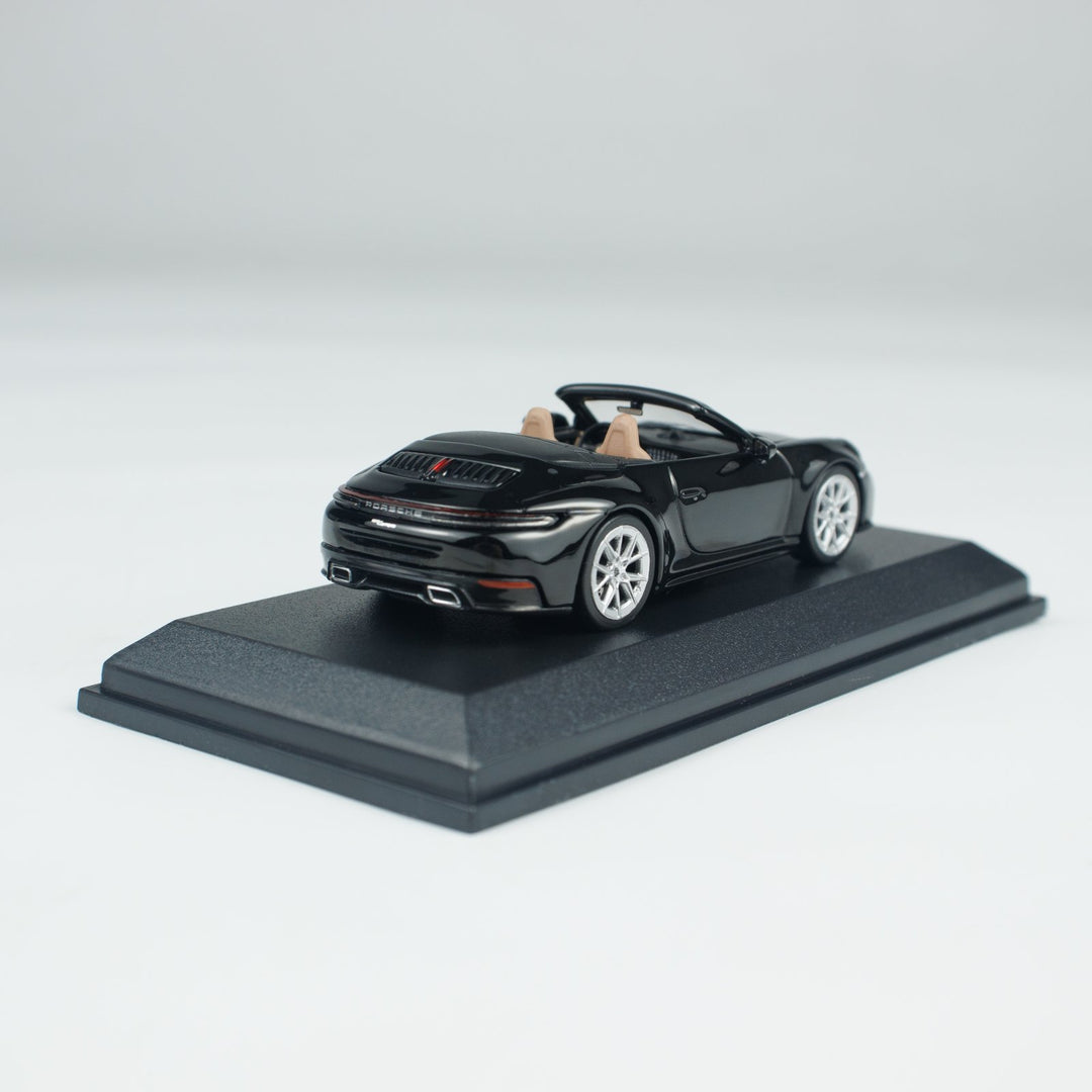 [Preorder] Minichamps 1:64 PORSCHE 911(992.2) CARRERA CABRIOLET  CLDC 643064035