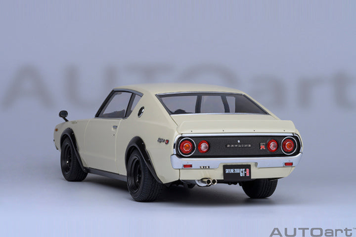 AUTOart 1:18 Nissan Skyline 2000 GT-R (KPGC110) - White 77467