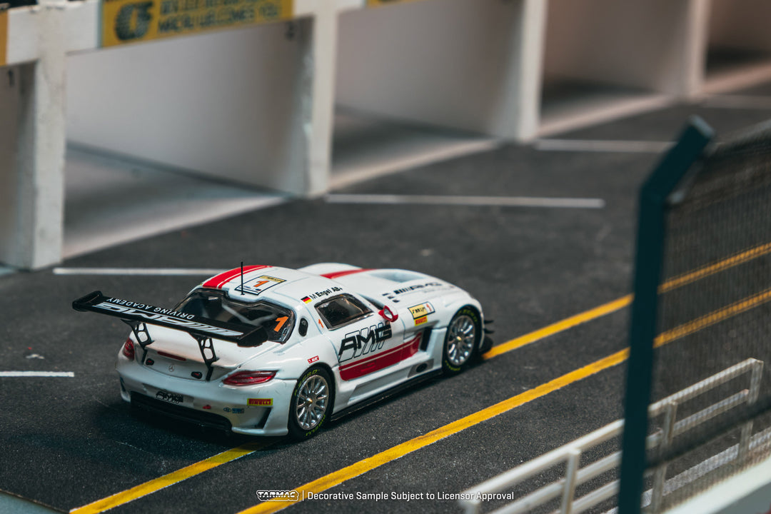 [Preorder] Tarmac Works 1:64 Mercedes-Benz SLS AMG GT3 Macau GT Cup - FIA GT World Cup 2015 Winner Maro Engel Model Car + Trading Cards Combo Set T64-087-15MGP01