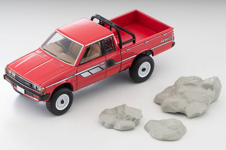 Tomytec TLVN 1:64 Datsun Truck 4WD King Cab AD (Red)
