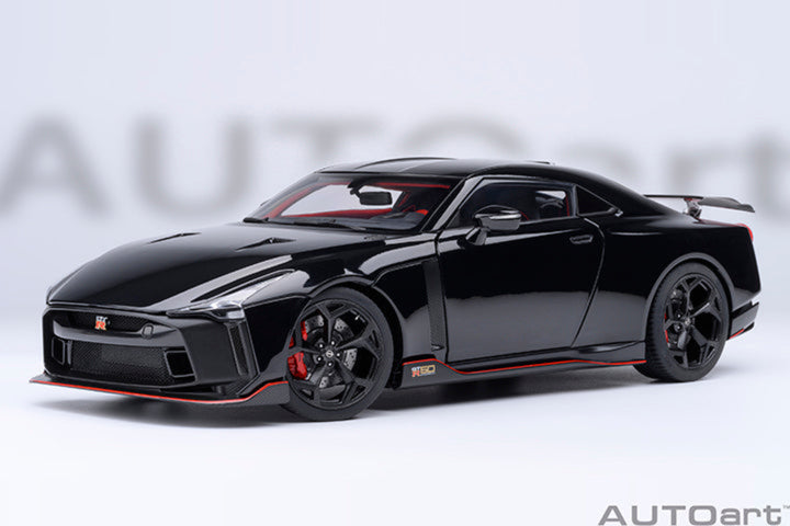 AUTOart 1:18 Nissan GT-R50 ITALDESIGN - Black / Matt Black 77513
