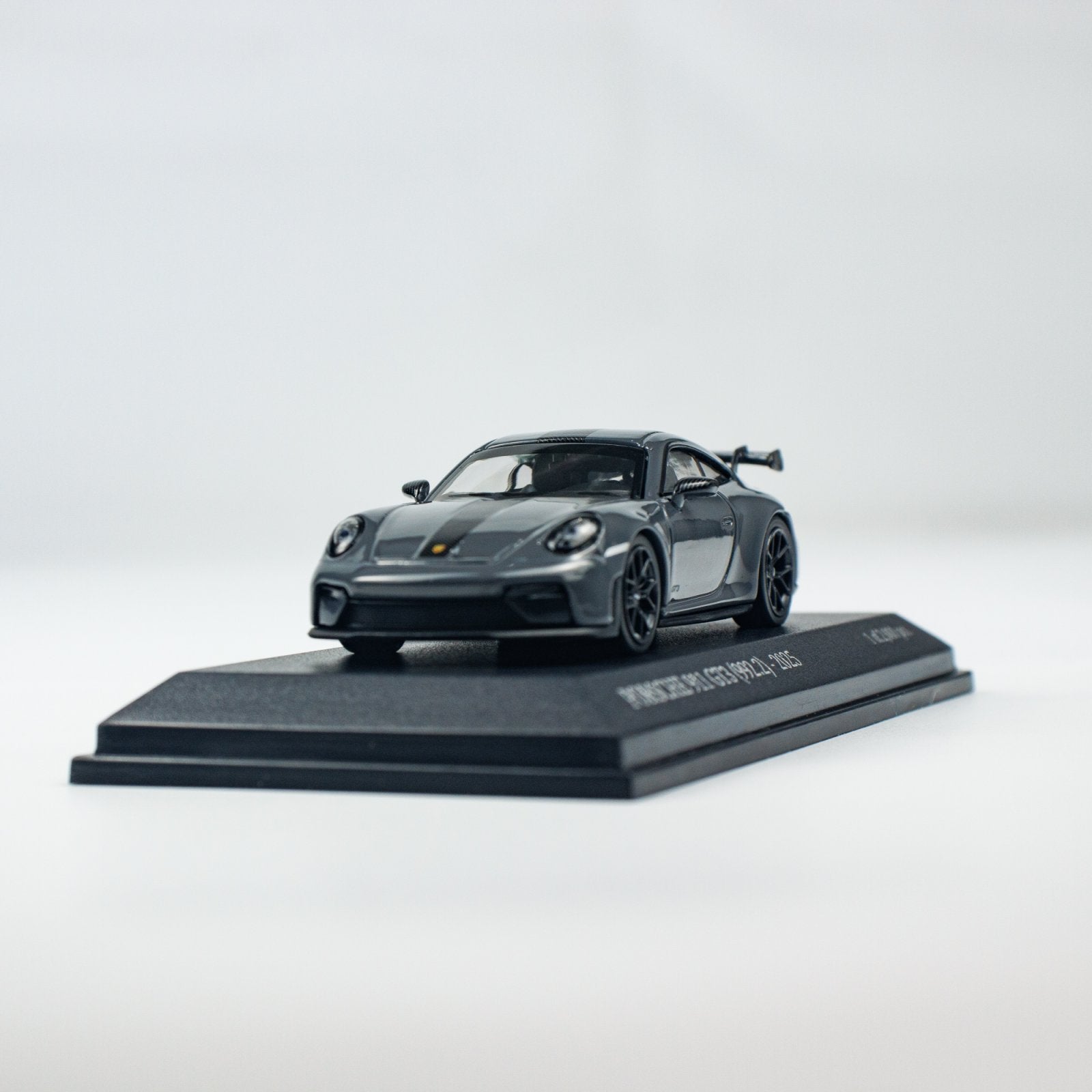 Minichamps 1:64 PORSCHE 911 (992.2) GT3 - 2025 - Grey CLDC