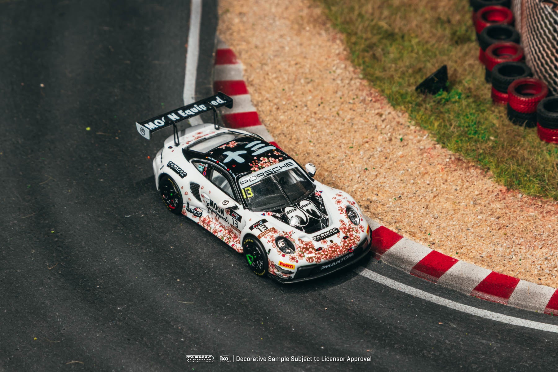 Preorder] Tarmac Works 1:64 Porsche 911 GT3 R T64-084-25SUZ13