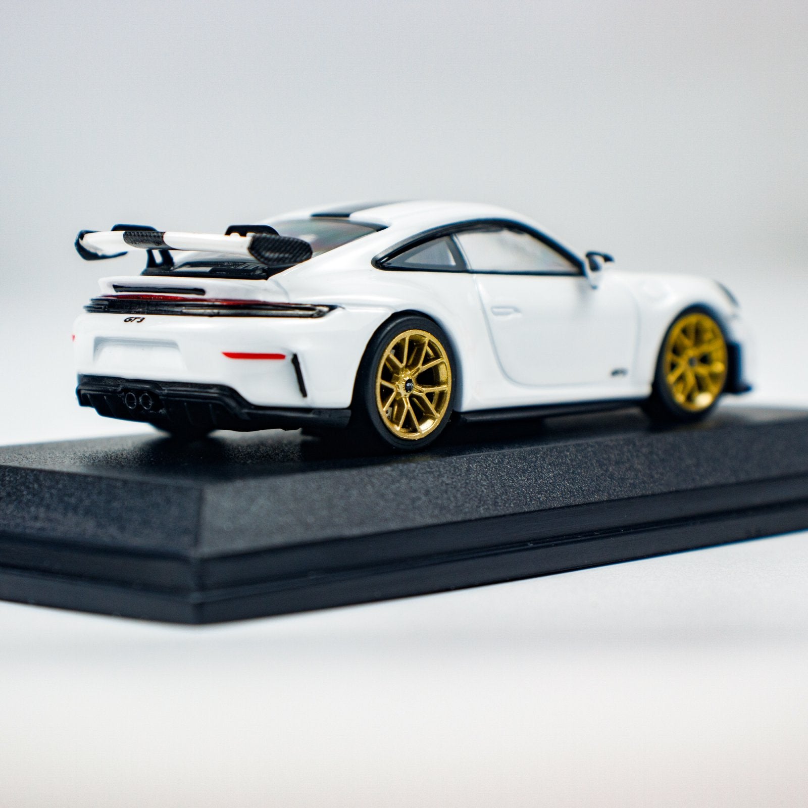 Minichamps 1:64 PORSCHE 911 (992.2) GT3 - 2025 - White CLDC