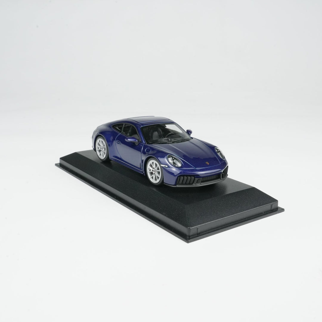 MINICHAMPS 1:43 PORSCHE 911 (992.2) CARRERA GTS 2024- BLUE METALLIC 410064121
