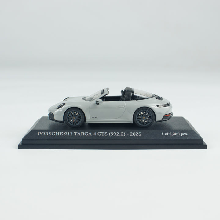 [Preorder] MINICHAMPS 1:64 PORSCHE 911 (992.2) TARGA 4 GTS -2025-CHALK CLDC 643064145