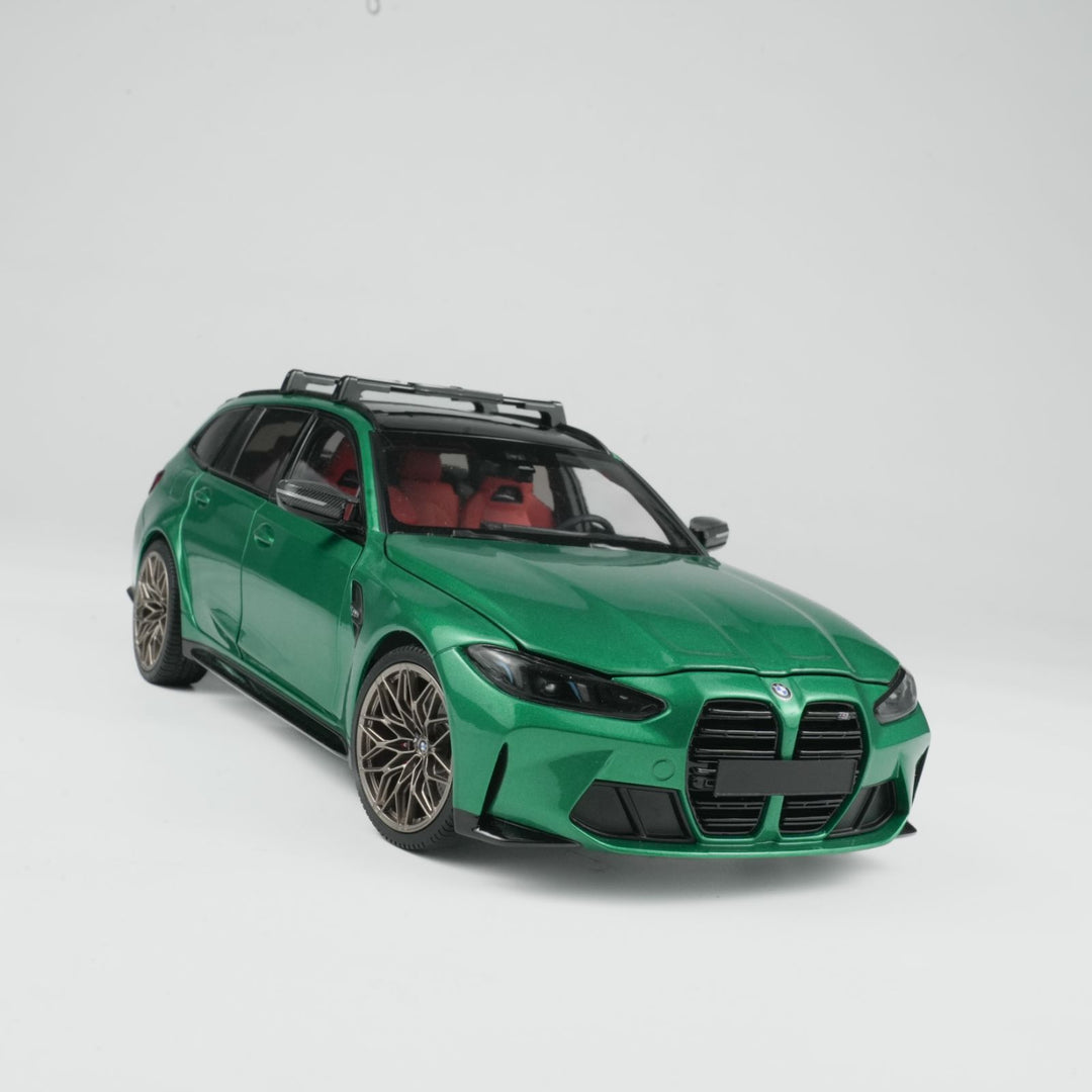 [Preorder] MINICHAMPS 1:18 BMW M3 TOURING - 2024 - OCEAN GREEN 113024023