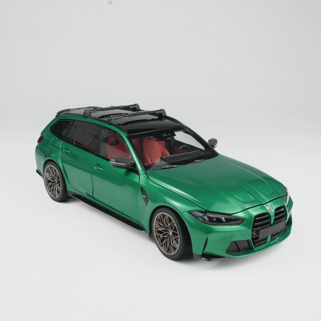 [Preorder] MINICHAMPS 1:18 BMW M3 TOURING - 2024 - OCEAN GREEN 113024023