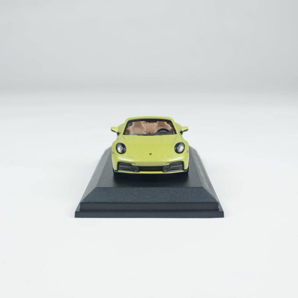 Minichamps 940065721 - Porsch. 904 Silver 1964 - échelle 1/43 - modèle de Voiture Minichamps 940065721 - Porsch. 904 Silver 1964 - échelle 1/43 - modèle de Voiture