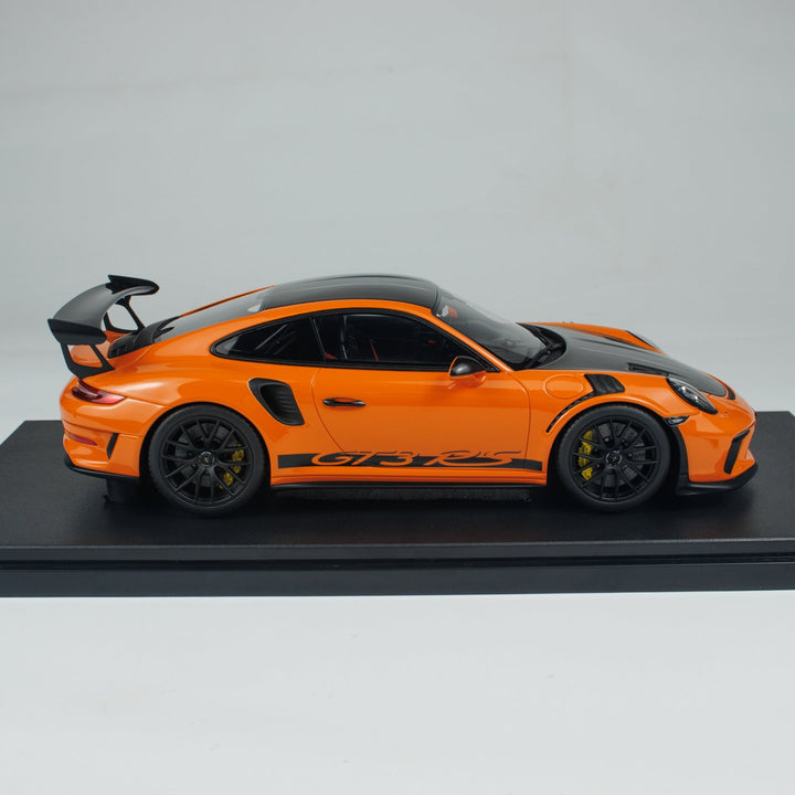 GT Spirit 1:18 PORSCHE 911 (991.2) GT3 RS CLDC044