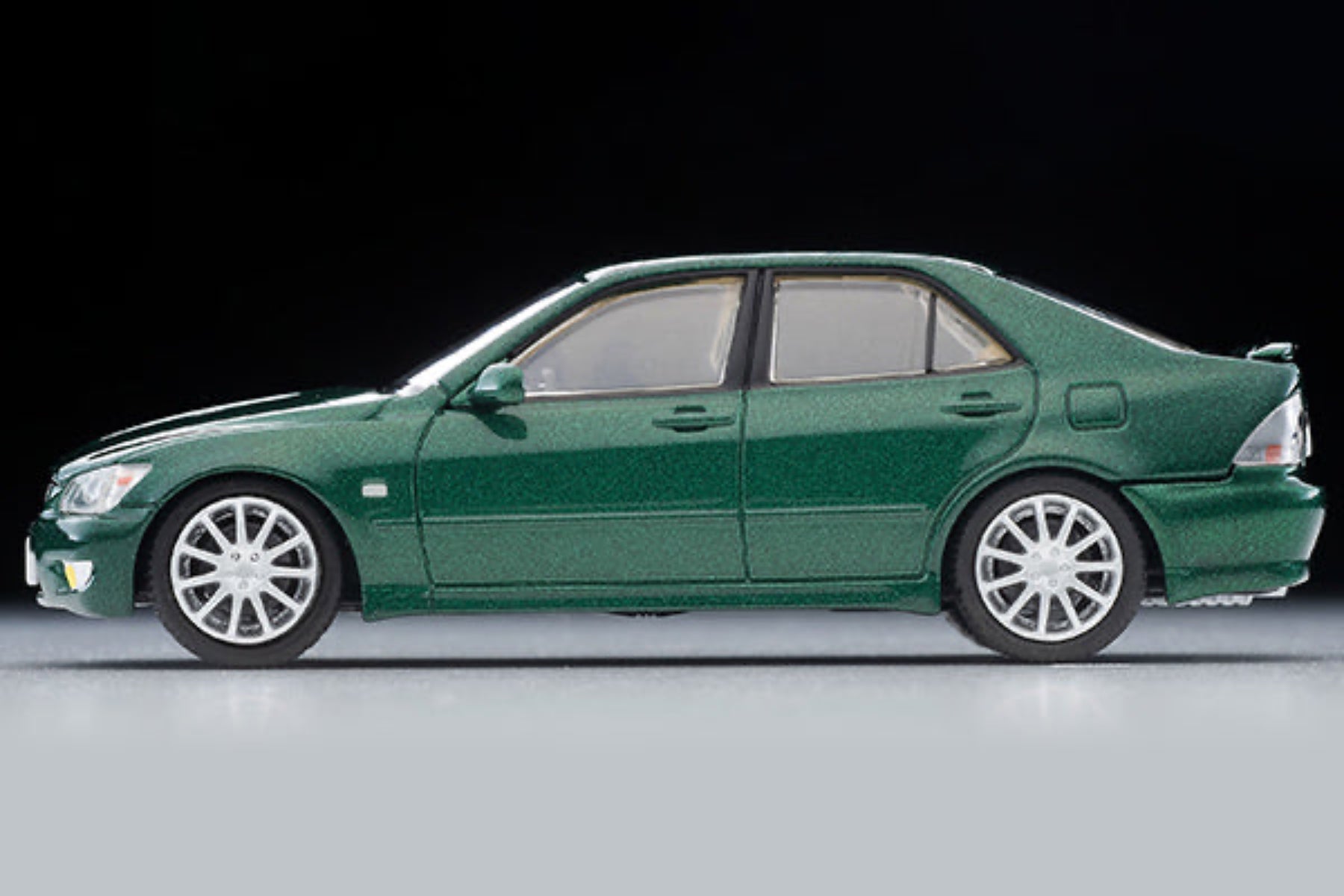 Tomytec TLVN 1:64 Toyota Altezza RS200 L Edition (green) 2002 LV