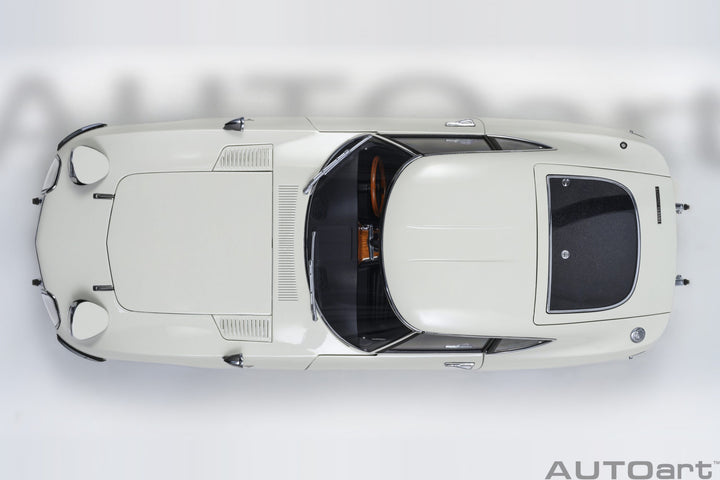 [Preorder] AUTOart 1:18 Toyota 2000GT 1967 White 79546