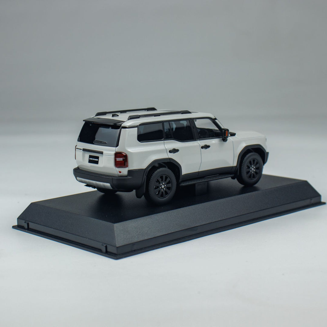 [Online Only] Kyosho 1:43 Toyota Land Cruiser 250 ZX 18inch Alloy Wheels KS03927PW