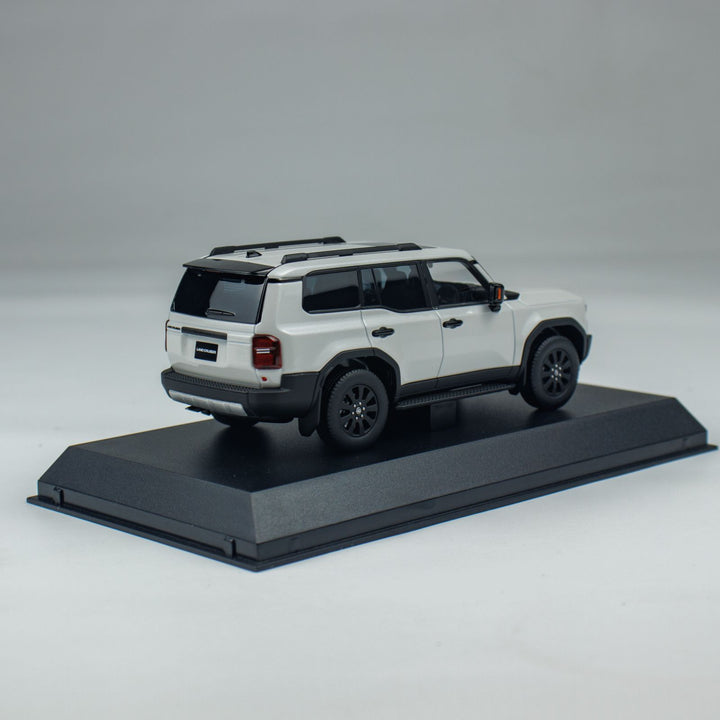 [Online Only] Kyosho 1:43 Toyota Land Cruiser 250 ZX 18inch Alloy Wheels KS03927PW