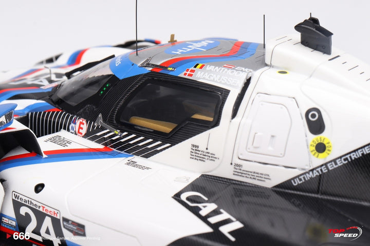 [Preorder] Topspeed 1:18 BMW M Hybrid V8 
