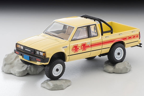 TLVN Tomica Limited Vintage Neo 1:64 Nissan Truck 4X4 King Cab North American Specification