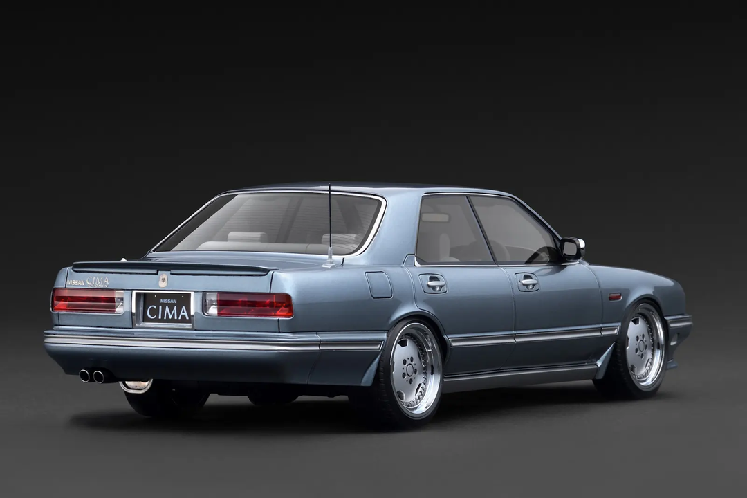 [Preorder] Ignition Model 1:18 NISSAN GLORIA CIMA (Y31) Light Blue IG3902