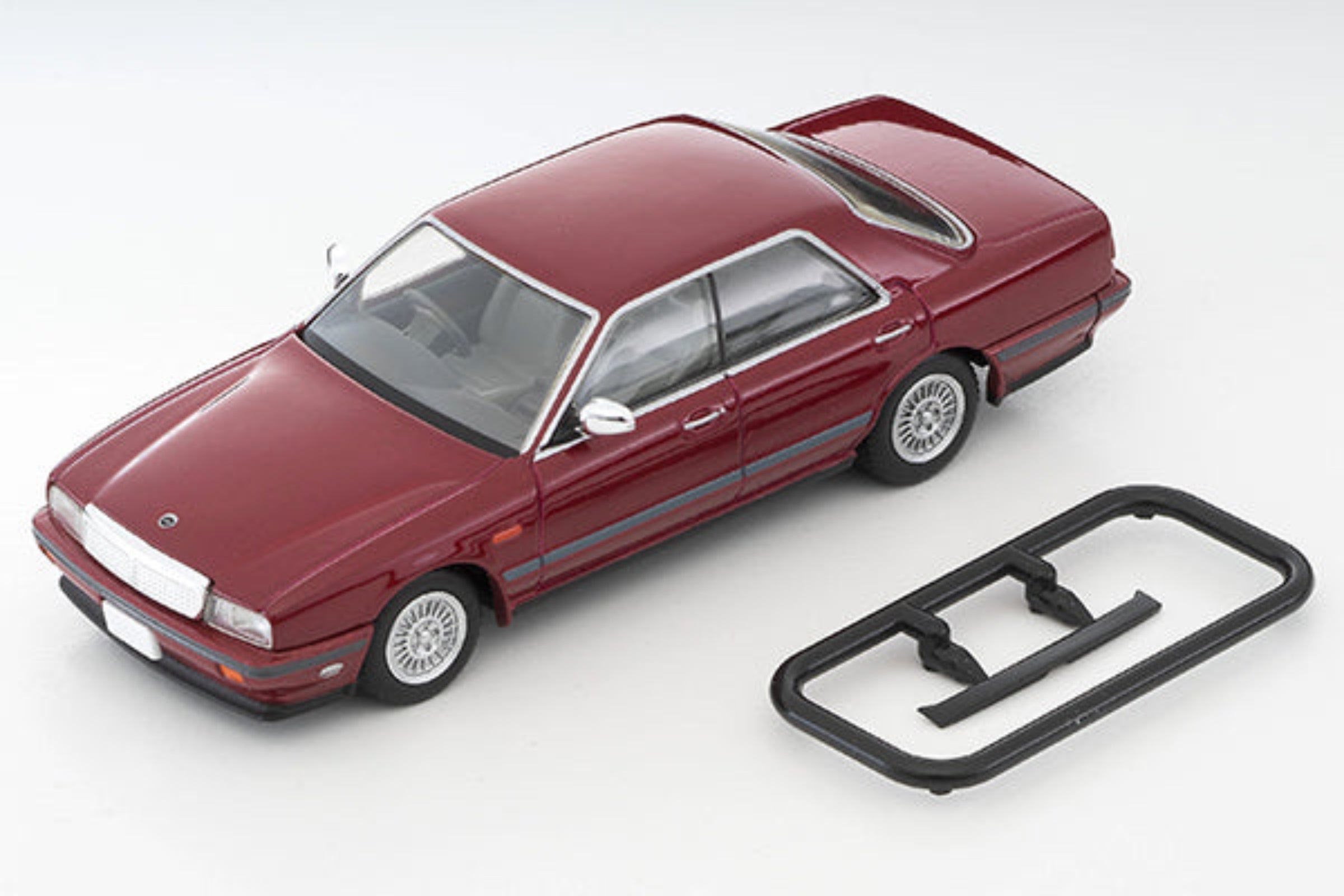 Tomytec TLVN 1:64 Nissan Gloria Cima TYPE-II S (red) 1990