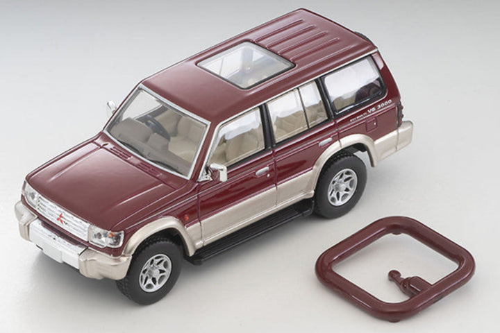 Tomytec TLVN 1:64 Mitsubishi Pajero Mid Roof Wide VR (Red/Beige) 1996
