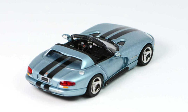 GFCC 1:64 1996 Dodge Viper Roadster (2 Colours)