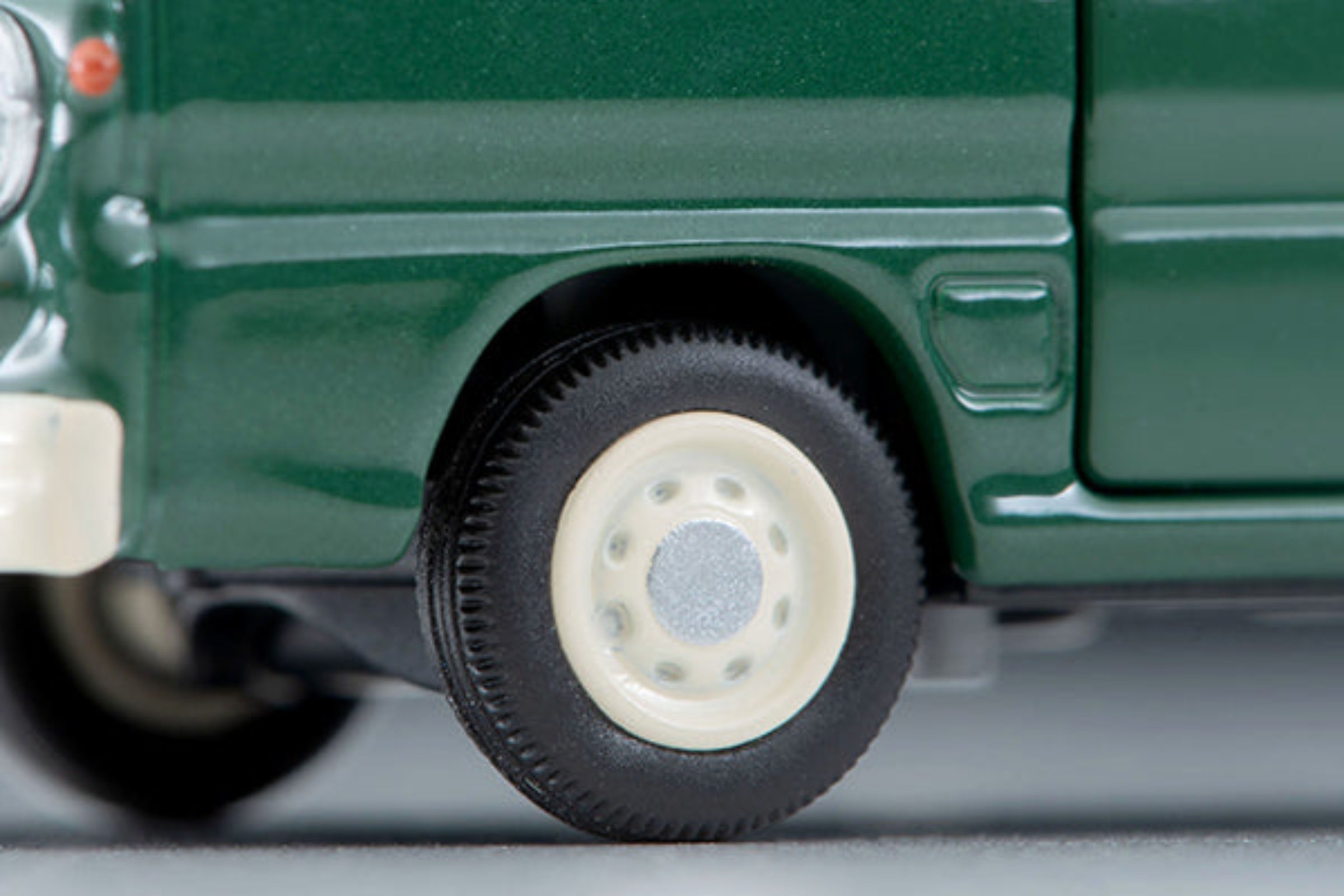 Tomytec TLVN 1:64 Subaru Sambar Dias Classic 1996 – Horizon Diecast