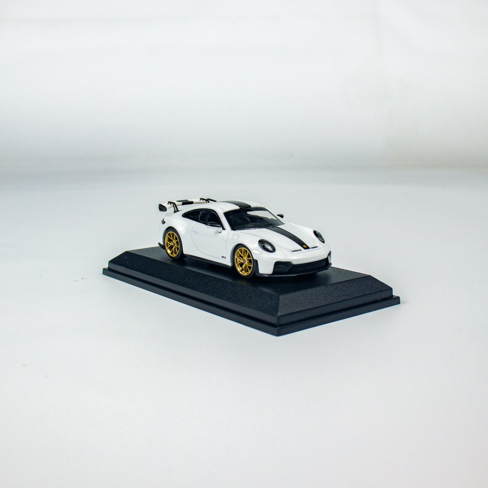 Minichamps 1:64 PORSCHE 911 (992.2) GT3 - 2025 - White CLDC