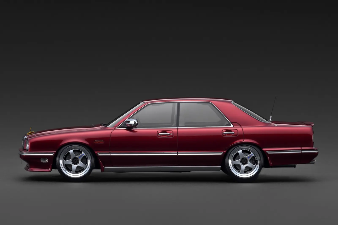 [Preorder] Ignition Model 1:18 NISSAN CEDRIC CIMA (Y31) Wine Red IG3905